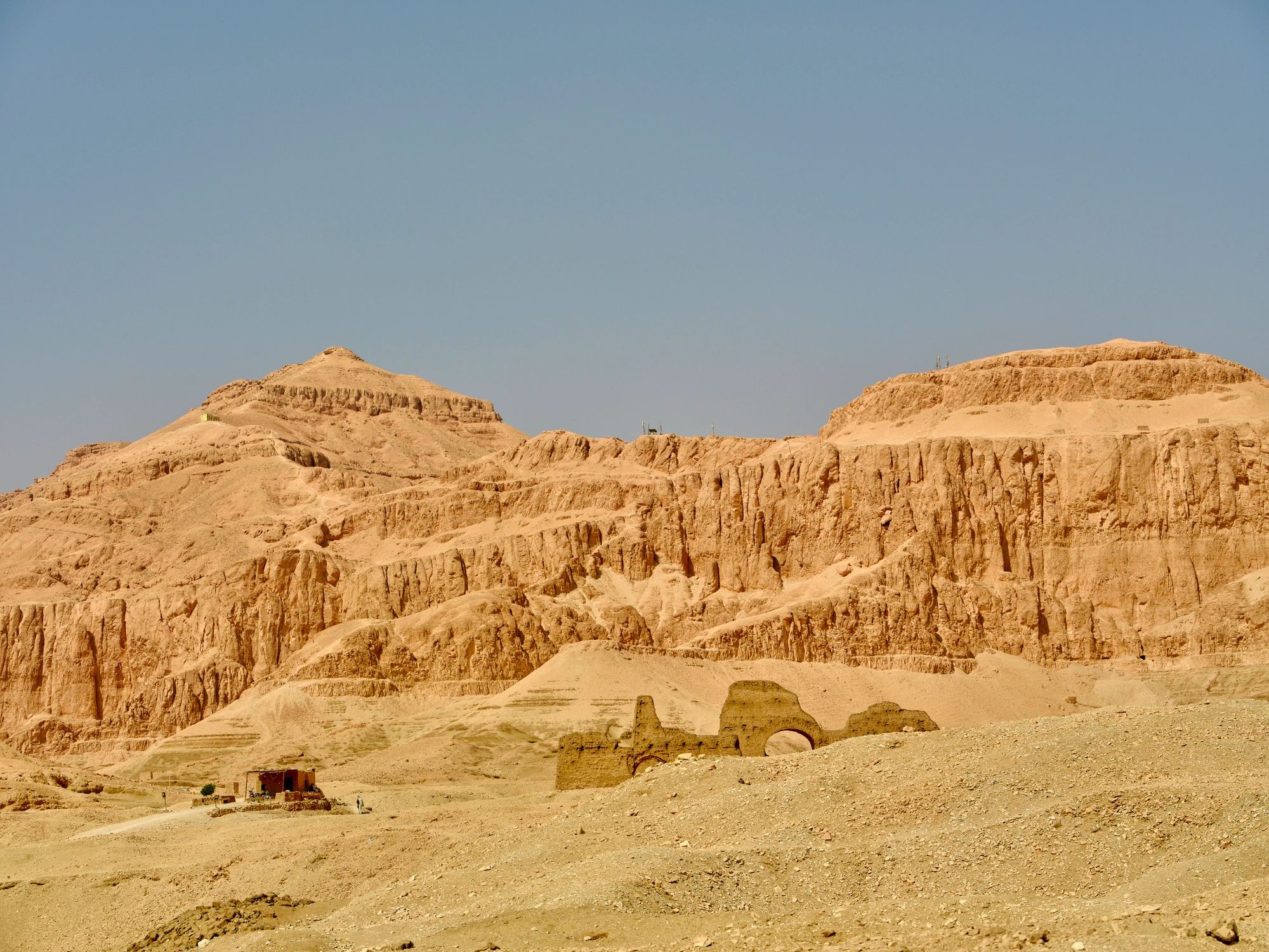 Egyptian desert landscape near excursion destinations